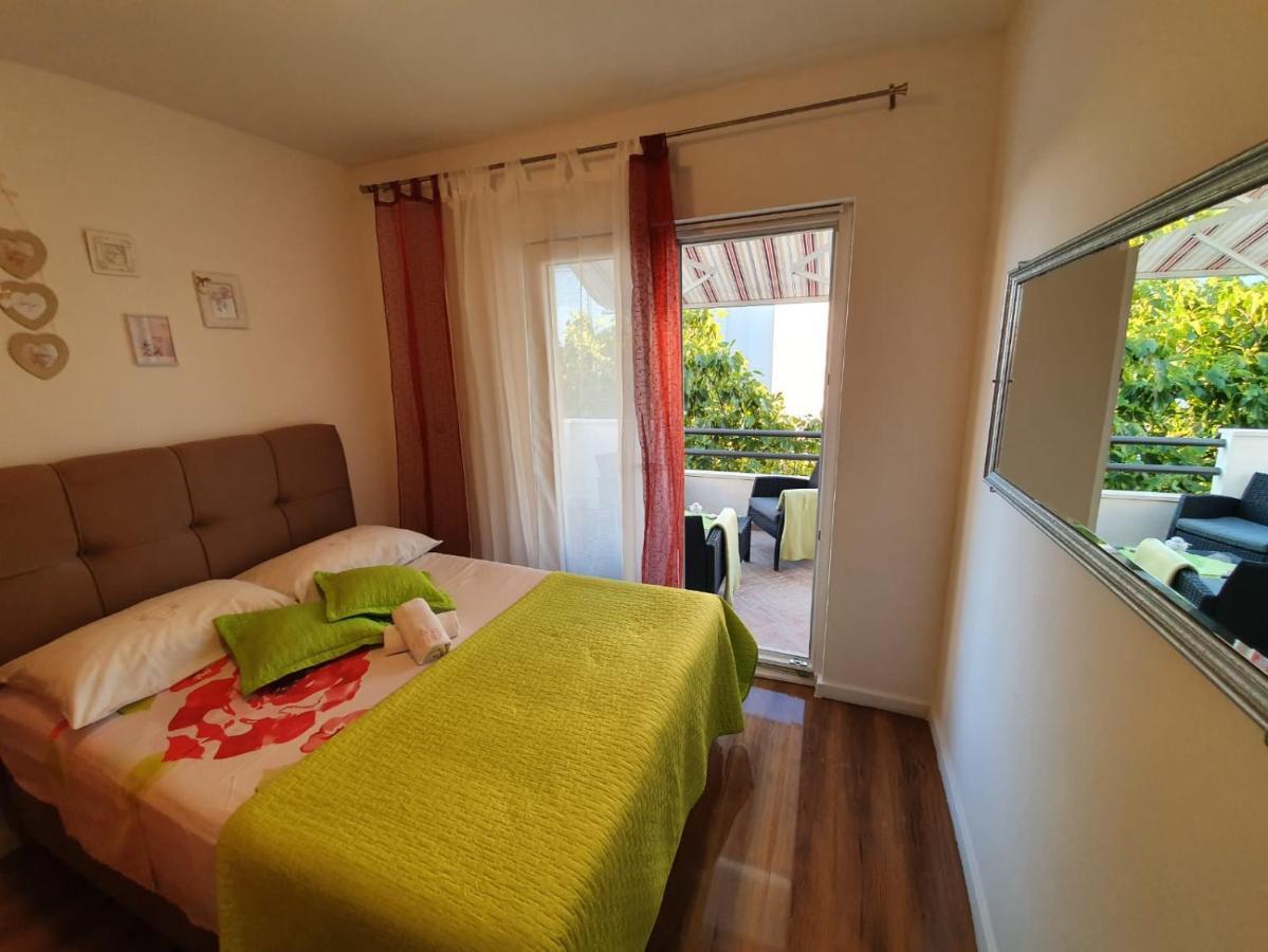 Apartmani Mara Rogoznica Rogoznica  Exterior foto